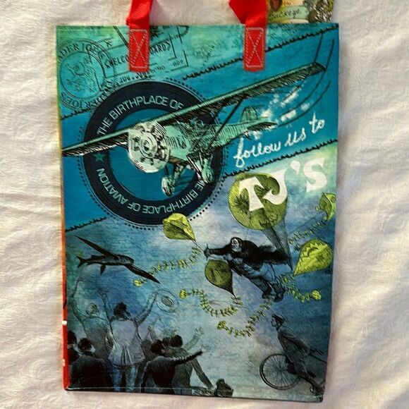 Trader Joe’s Plastic Reusable Shopping Tote Bag 6 Gallon Ohio Collectible - Picture 2 of 14